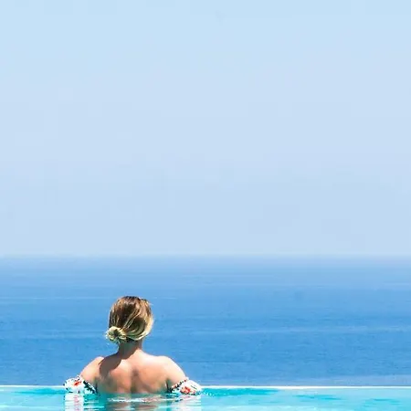 Otel Ravesi 3*