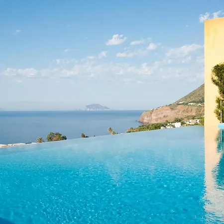 Otel Ravesi