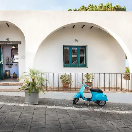 Otel Ravesi