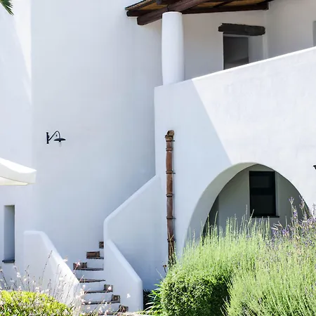 Ravesi 3* Malfa (Salina)