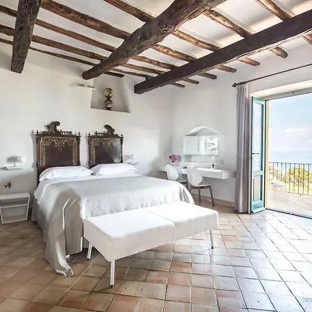 Ξενοδοχείο Ravesi