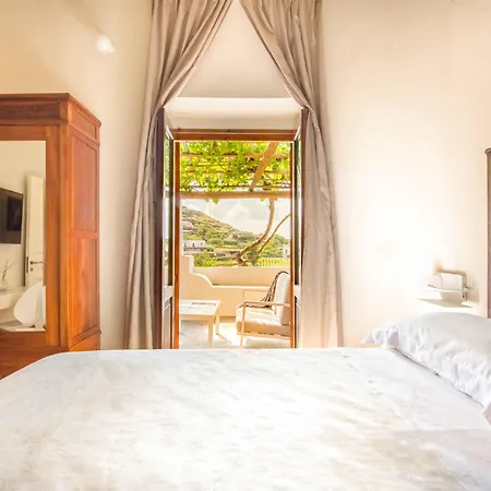 Ξενοδοχείο Ravesi