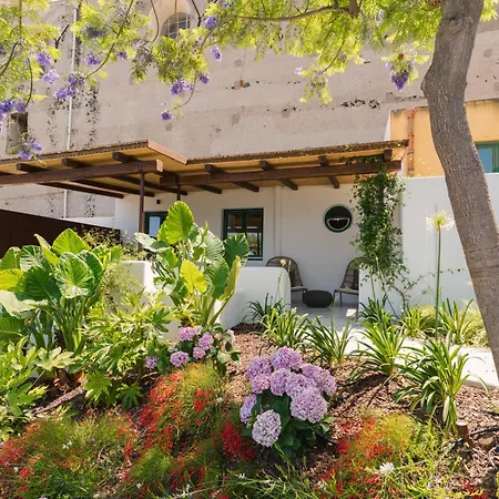 Ravesi Ξενοδοχείο 3*