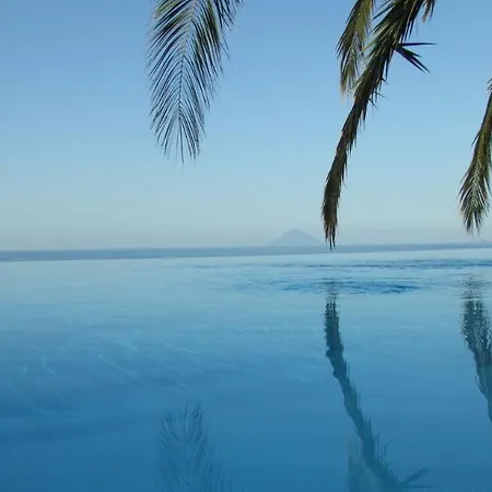 Ravesi Otel