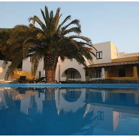 Ravesi Otel Malfa (Salina)