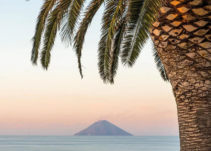 Hotel Ravesi Malfa (Salina)